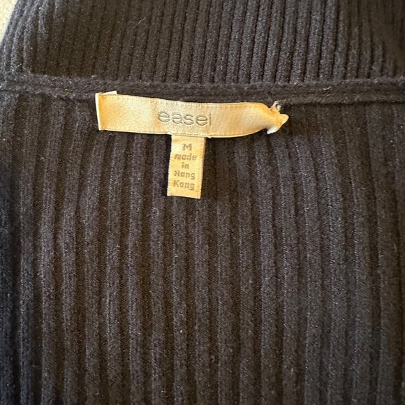 Easel black rhinestone detail v-neck size M sweater - Picture 3 of 6